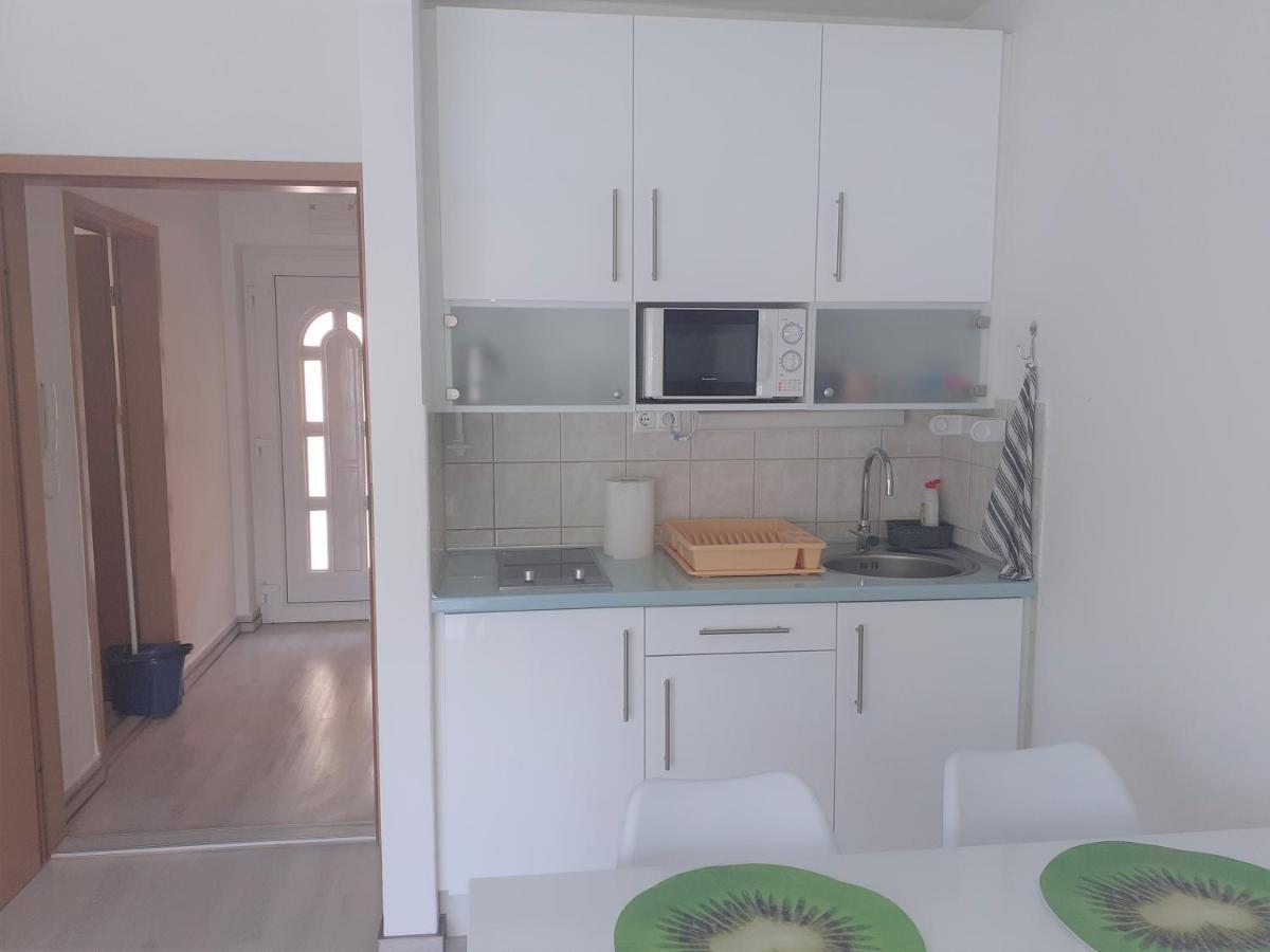 Ferienwohnung Liliom Apartman Hévíz Exterior foto