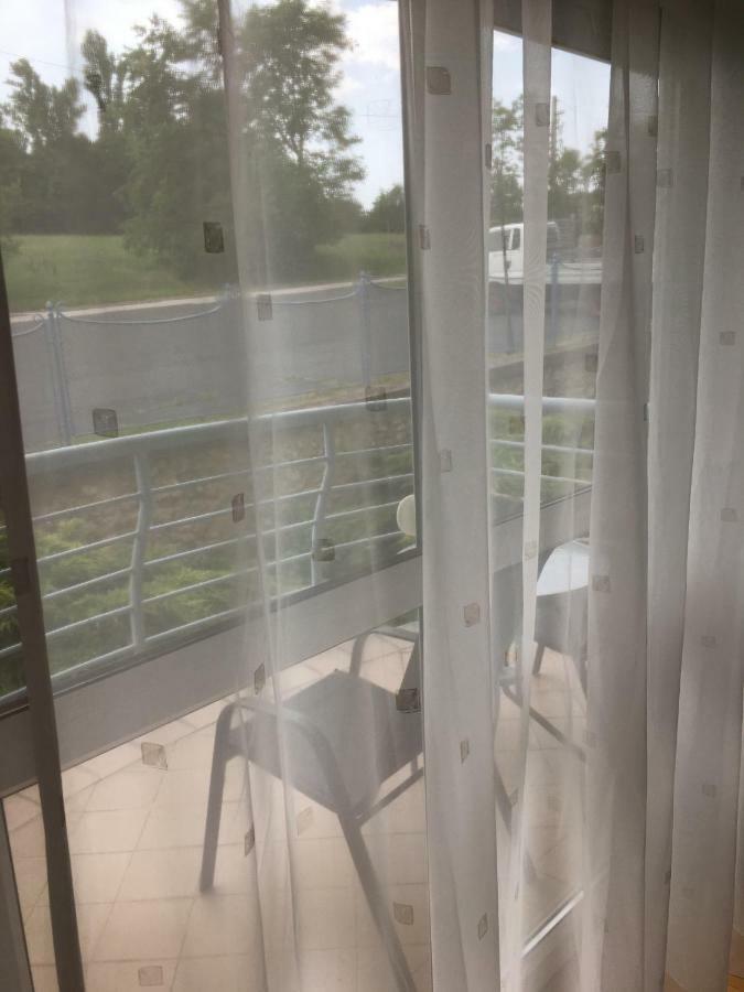 Ferienwohnung Liliom Apartman Hévíz Exterior foto