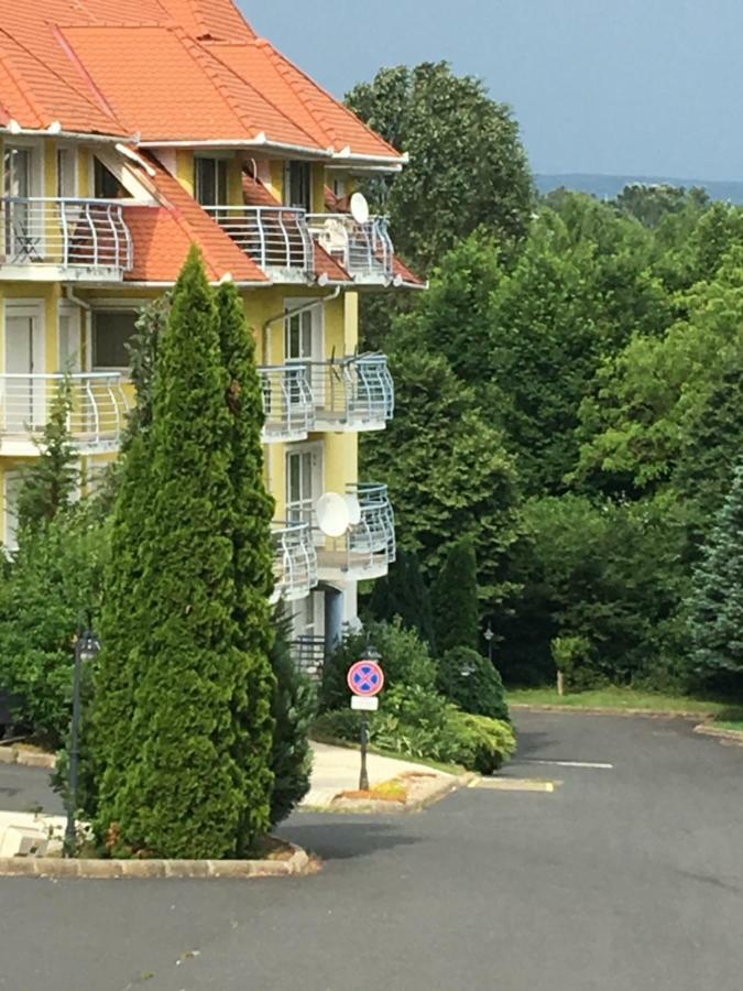 Ferienwohnung Liliom Apartman Hévíz Exterior foto